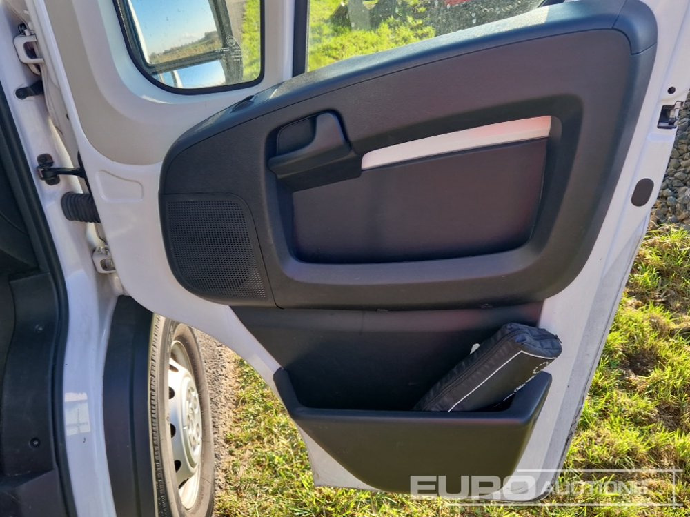 Xe tải nhỏ 2024 Opel Movano: hình 19