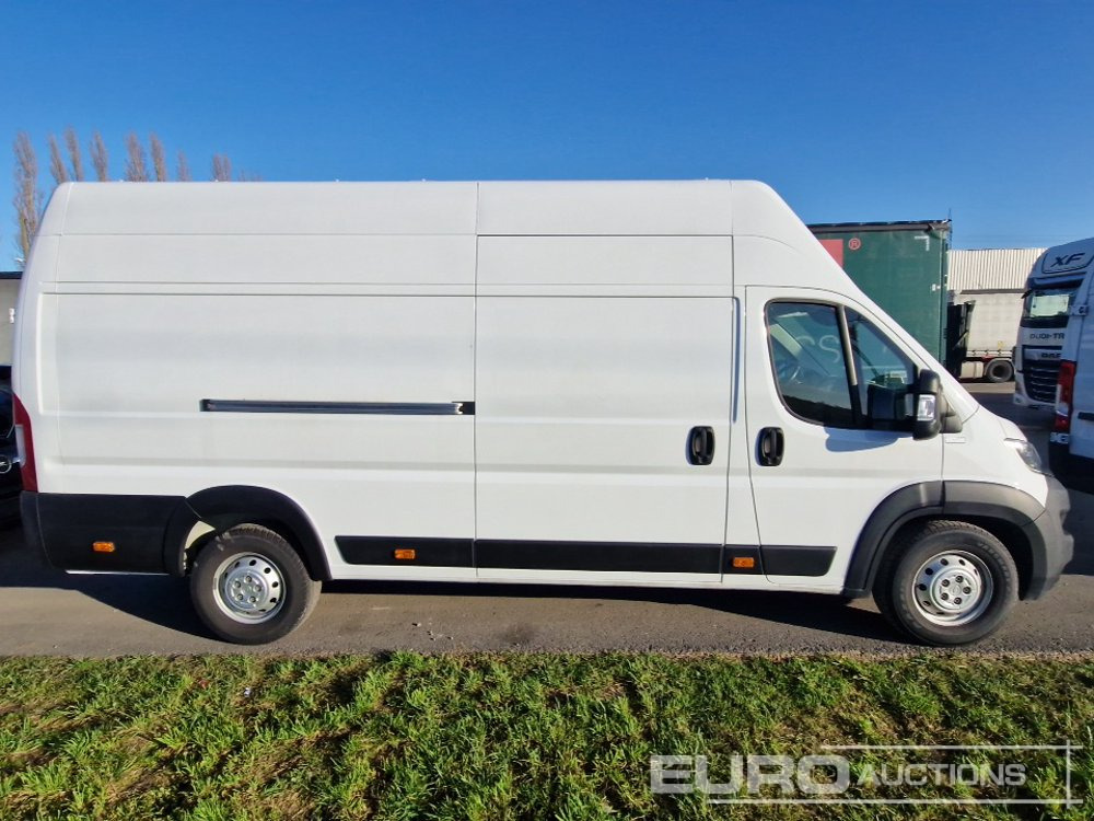 Xe tải nhỏ 2024 Opel Movano: hình 6