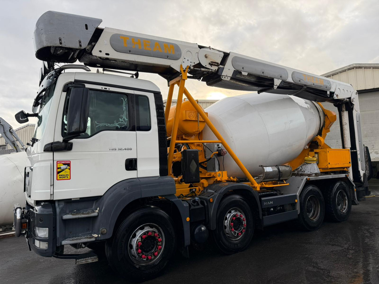 Camion béton MAN TGS 32.400 CV-108-GN - Xe trộn bê tông: hình 2 Camion béton MAN TGS 32.400 CV-108-GN - Xe trộn bê tông: hình 2