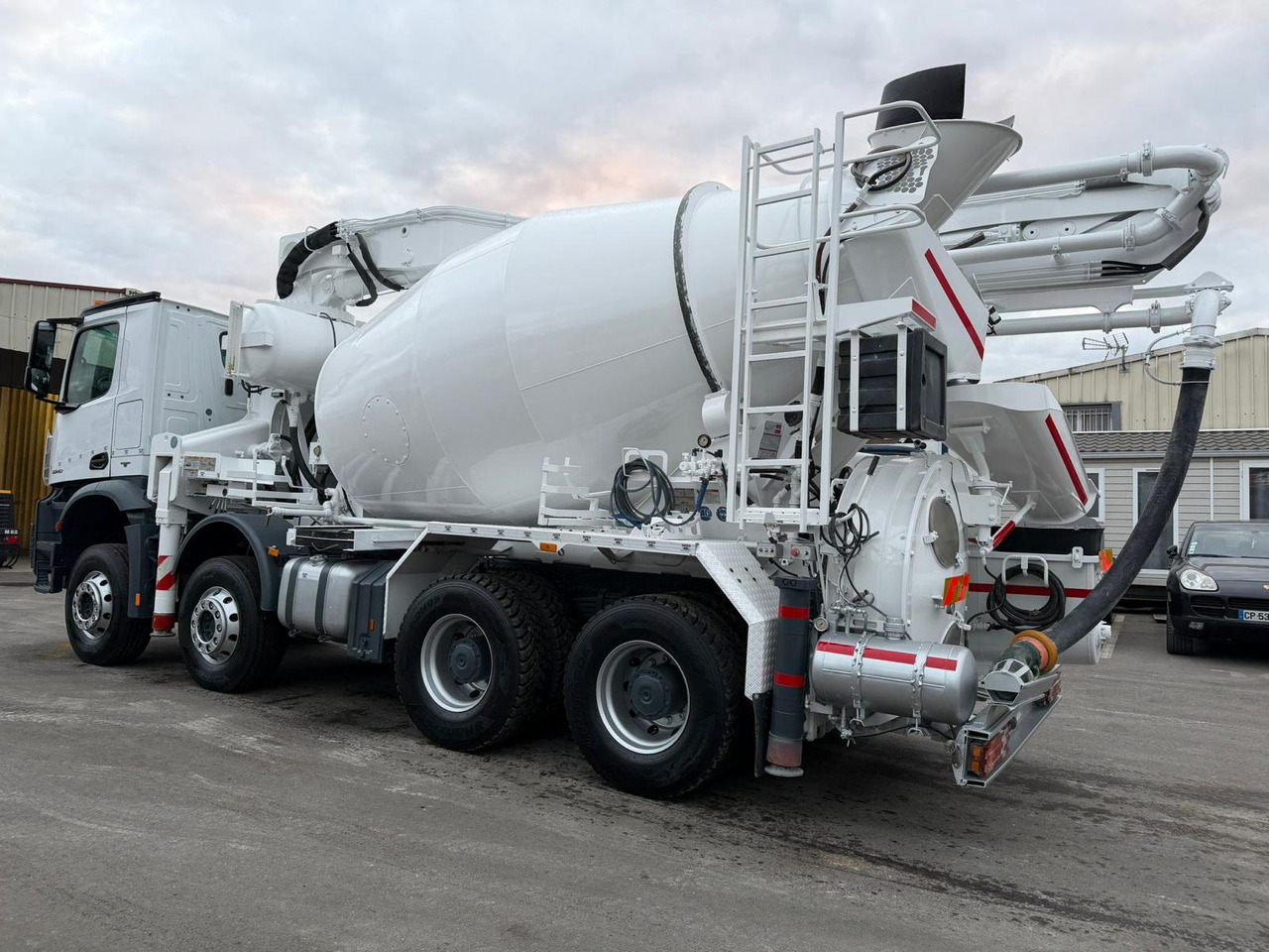 Camion béton pompe Mercedes Arocs 3240 DV-125-FH - Xe bơm bê tông: hình 4 Camion béton pompe Mercedes Arocs 3240 DV-125-FH - Xe bơm bê tông: hình 4