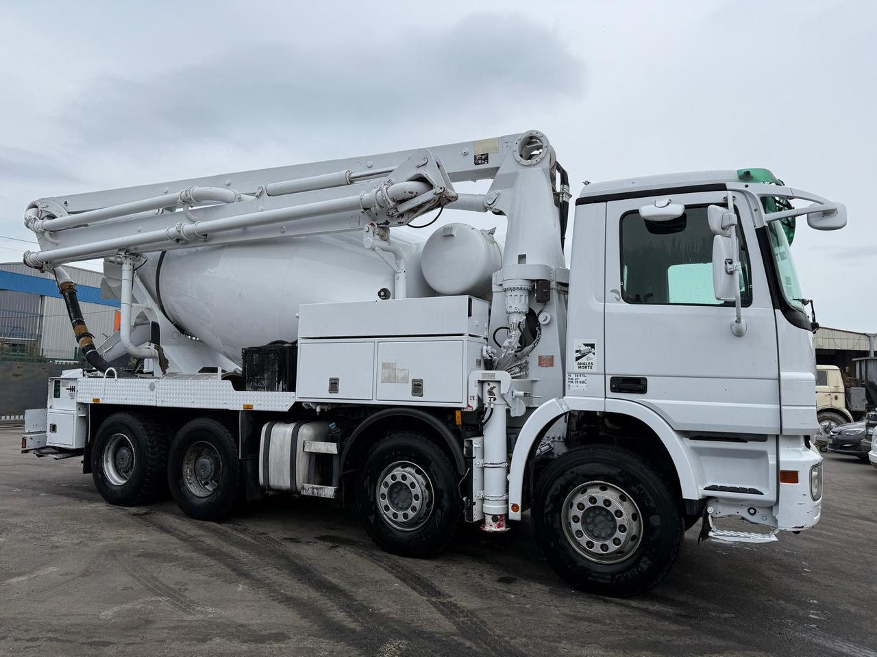 Camion mixo-pompe Mercedes Actros DS-840-FF - Xe trộn bơm bê tông: hình 3 Camion mixo-pompe Mercedes Actros DS-840-FF - Xe trộn bơm bê tông: hình 3