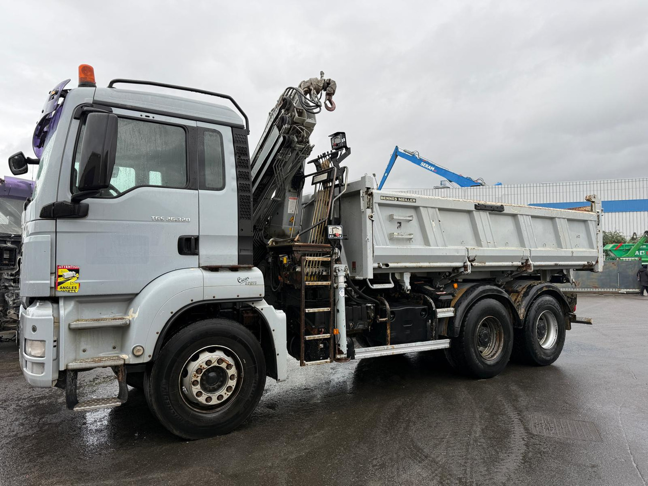 Camion porteur grue bi-benne MAN TGS 26.320 AB-504-HR - Xe ben, Xe cẩu tự hành: hình 2 Camion porteur grue bi-benne MAN TGS 26.320 AB-504-HR - Xe ben, Xe cẩu tự hành: hình 2