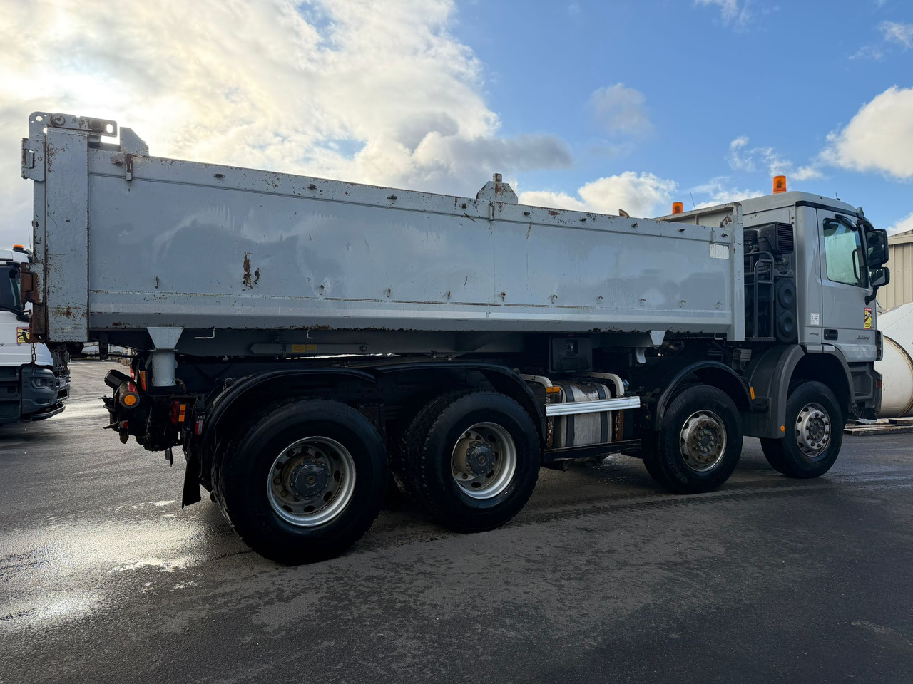 Camion porteur bi-benne AX-614-PE - Máy móc khác: hình 5 Camion porteur bi-benne AX-614-PE - Máy móc khác: hình 5