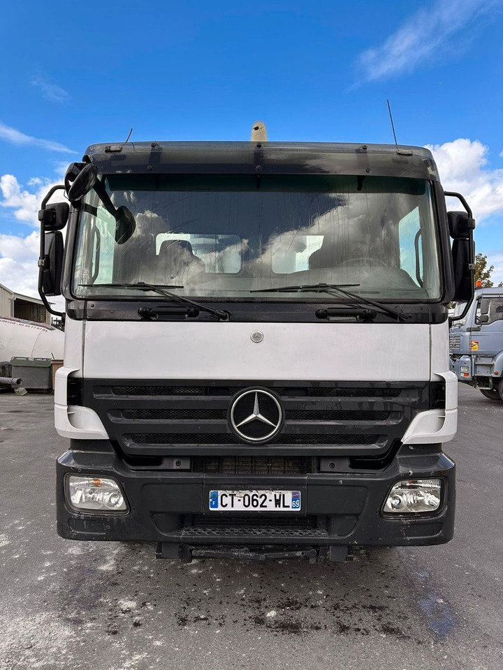 Mercedes-Benz Actros - Xe bơm bê tông: hình 3 Mercedes-Benz Actros - Xe bơm bê tông: hình 3