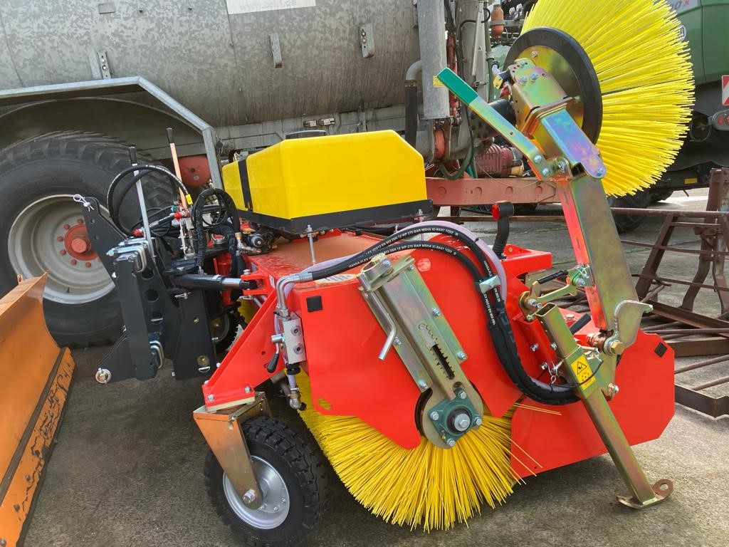 Adler KS 750 - Trang thiết bị gia súc: hình 3 Adler KS 750 - Trang thiết bị gia súc: hình 3