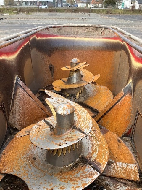 BVL V-Mix Plus 20-2S - Xe trộn thức ăn gia súc: hình 2 BVL V-Mix Plus 20-2S - Xe trộn thức ăn gia súc: hình 2