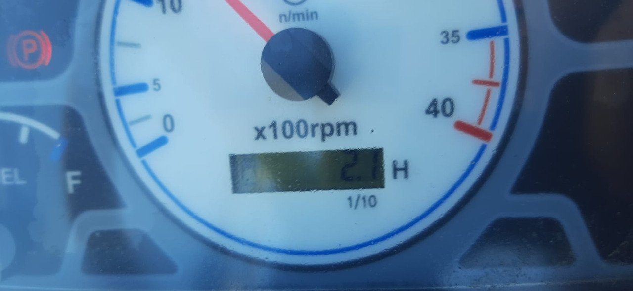 Branson 2505H - Máy cày: hình 2 Branson 2505H - Máy cày: hình 2