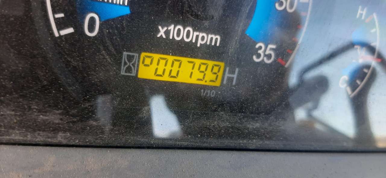 Branson 6225C - Máy cày: hình 3 Branson 6225C - Máy cày: hình 3