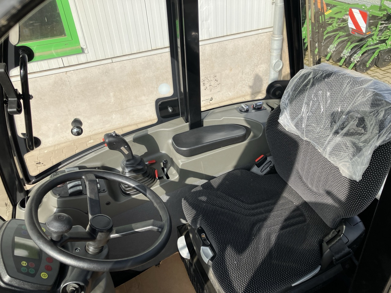 Caterpillar Zeppelin ZL35 - Máy xúc lật bánh lốp: hình 3 Caterpillar Zeppelin ZL35 - Máy xúc lật bánh lốp: hình 3