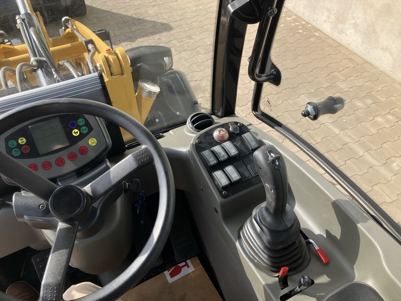 Caterpillar Zeppelin ZL35 - Máy xúc lật bánh lốp: hình 2 Caterpillar Zeppelin ZL35 - Máy xúc lật bánh lốp: hình 2