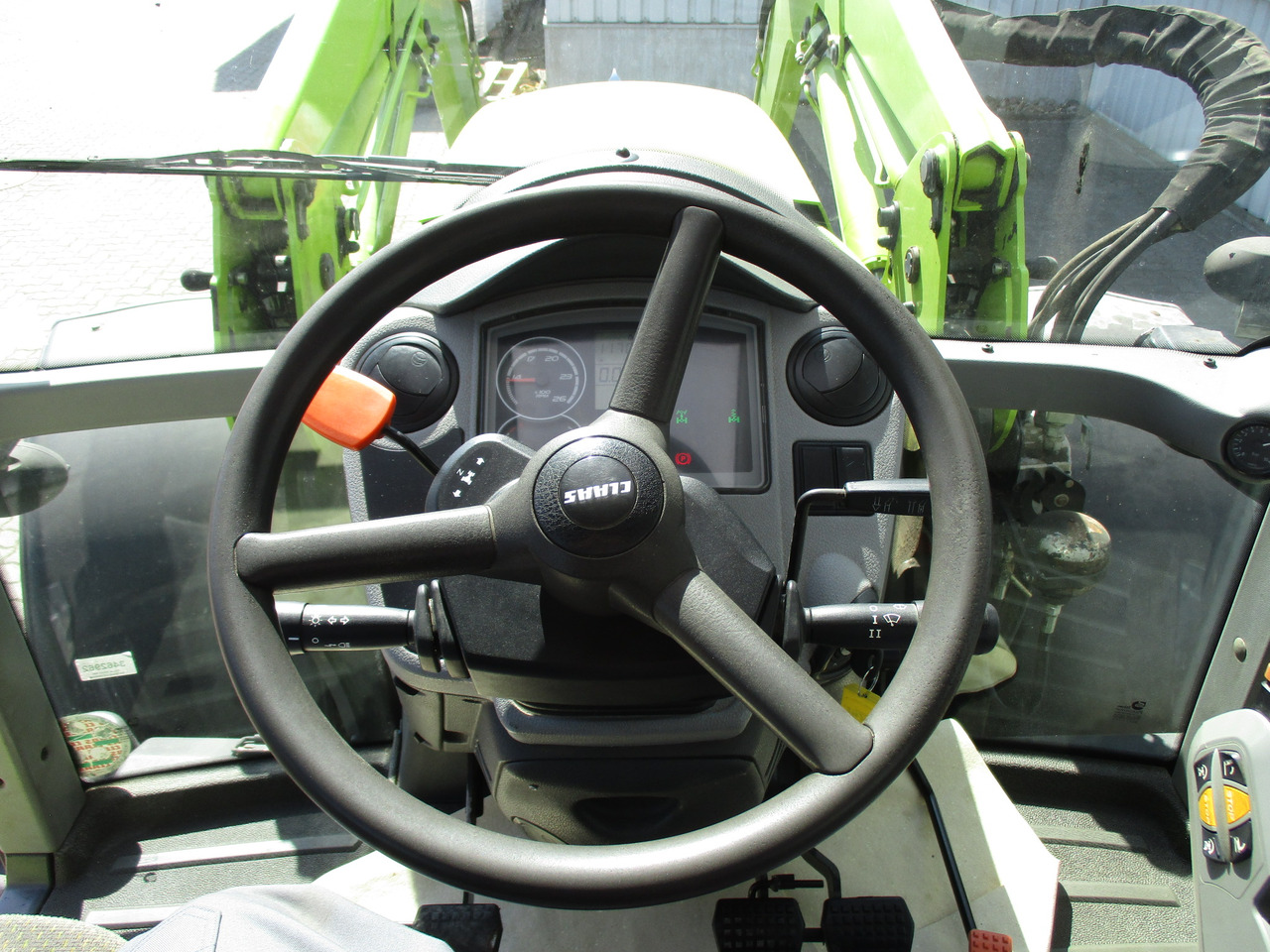 Claas Arion 640 Cebis - Máy cày: hình 4 Claas Arion 640 Cebis - Máy cày: hình 4