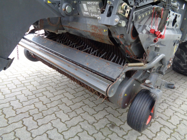 Claas Cargos 8400 - Xe kéo tự chất hàng: hình 4 Claas Cargos 8400 - Xe kéo tự chất hàng: hình 4