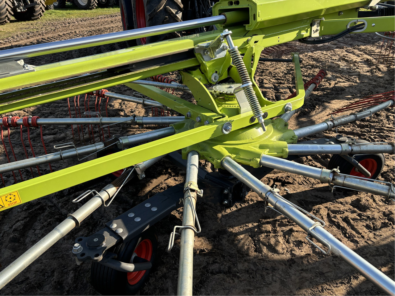 Claas Liner 4800 Trend - Dàn trải/ Cào: hình 2 Claas Liner 4800 Trend - Dàn trải/ Cào: hình 2