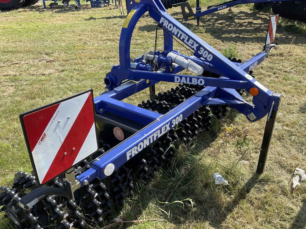 Dalbo Frontflex 300 x 60 cm Crosskil - Con lăn ruộng: hình 3 Dalbo Frontflex 300 x 60 cm Crosskil - Con lăn ruộng: hình 3