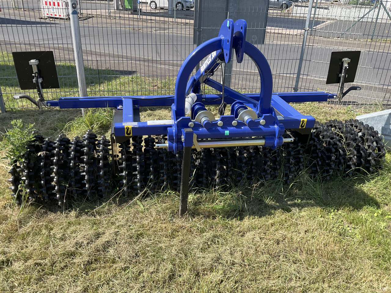 Dalbo Frontflex 300 x 60 cm Crosskil - Con lăn ruộng: hình 1 Dalbo Frontflex 300 x 60 cm Crosskil - Con lăn ruộng: hình 1