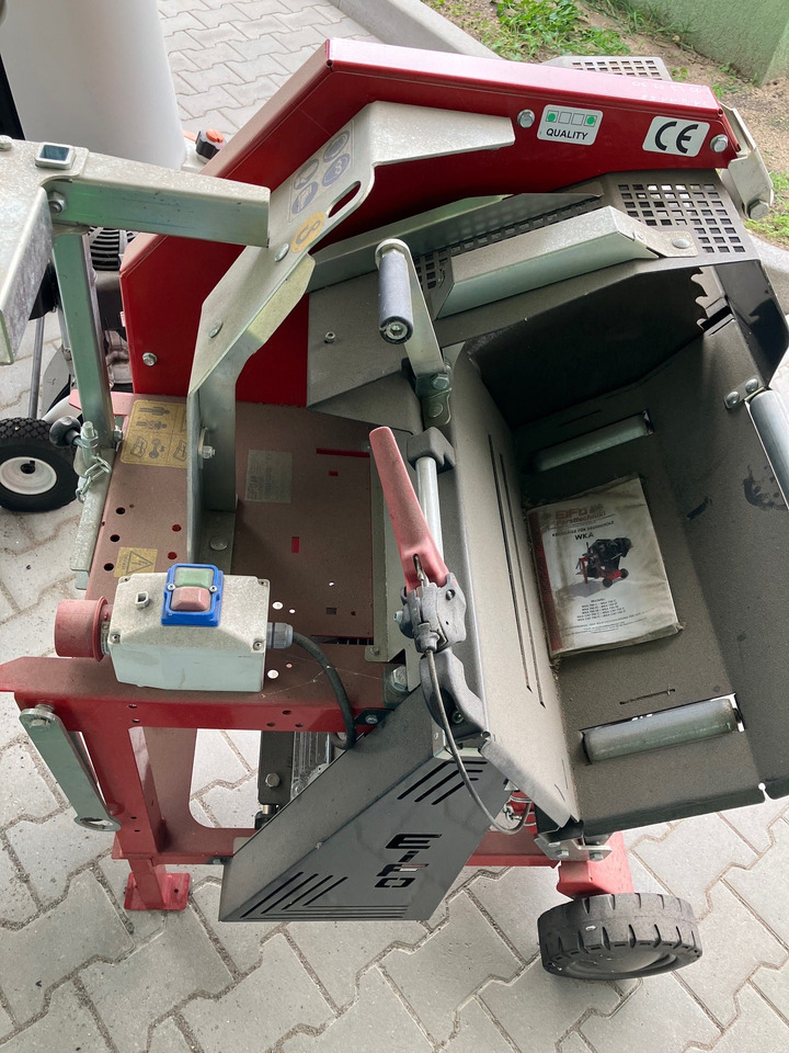 EiFo Wippkreissäge 700 E - Dụng cụ/ Thiết bị: hình 3 EiFo Wippkreissäge 700 E - Dụng cụ/ Thiết bị: hình 3