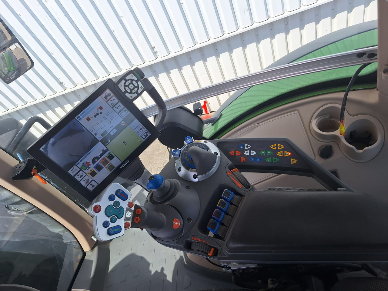 Fendt 1042 Vario S4 ProfiPlus - Máy cày: hình 5 Fendt 1042 Vario S4 ProfiPlus - Máy cày: hình 5