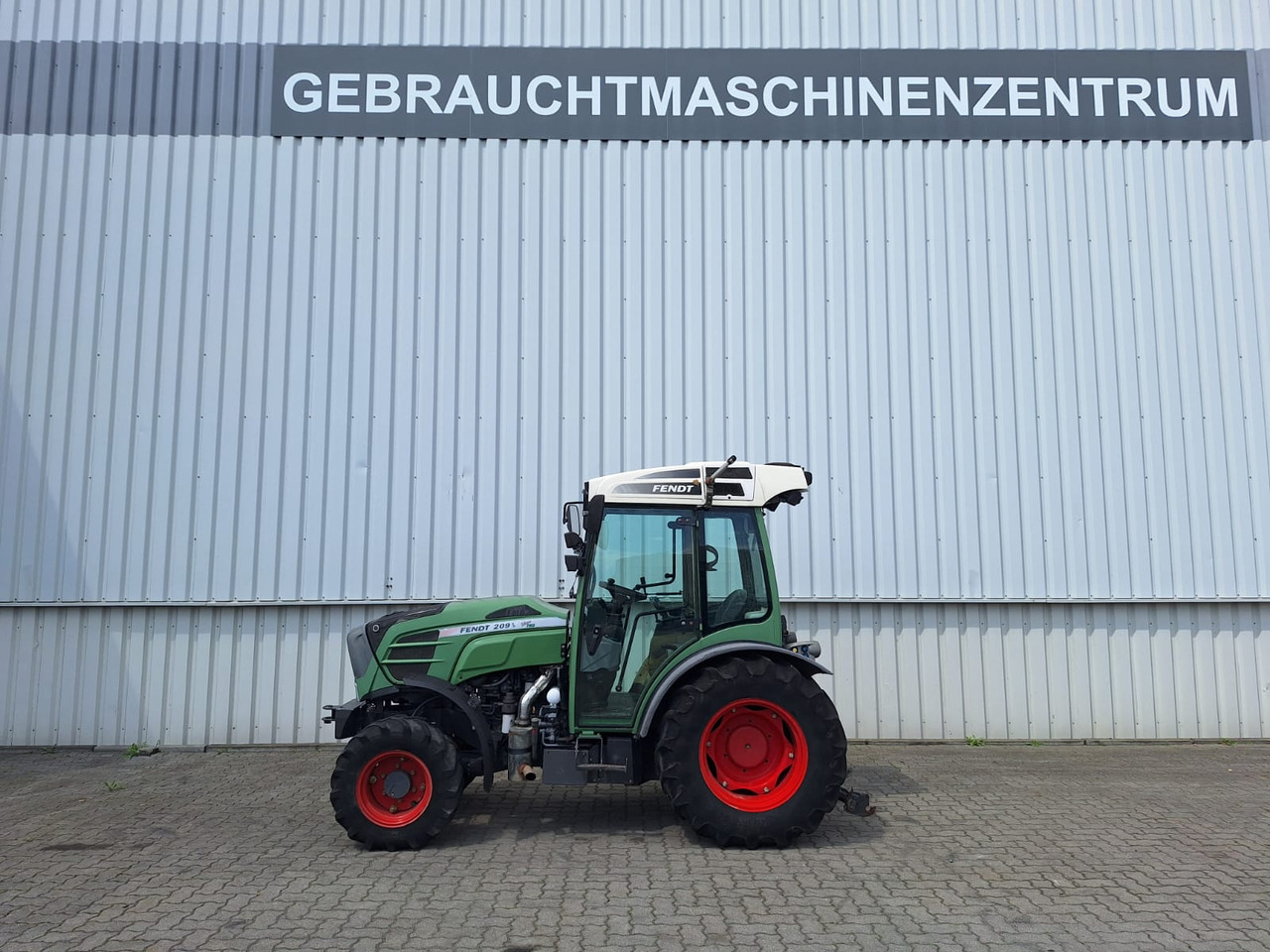 Fendt 209 VF Vario - Máy cày: hình 1 Fendt 209 VF Vario - Máy cày: hình 1