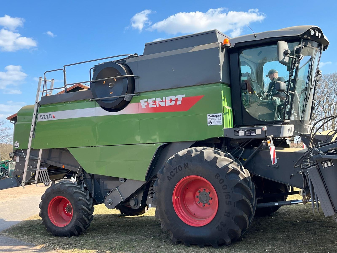 Fendt 5225 E 5,50m PowerFlow Schneiwerk - Máy gặt đập: hình 5 Fendt 5225 E 5,50m PowerFlow Schneiwerk - Máy gặt đập: hình 5