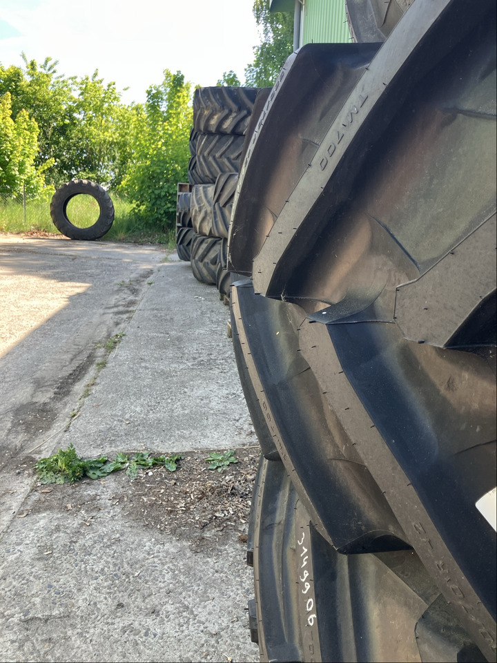 Fendt 580/70R42 u. 540/65R30 - Lốp và vành: hình 3 Fendt 580/70R42 u. 540/65R30 - Lốp và vành: hình 3