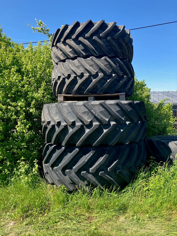 Fendt 650/60R38 750/70R44 - Lốp và vành: hình 1 Fendt 650/60R38 750/70R44 - Lốp và vành: hình 1