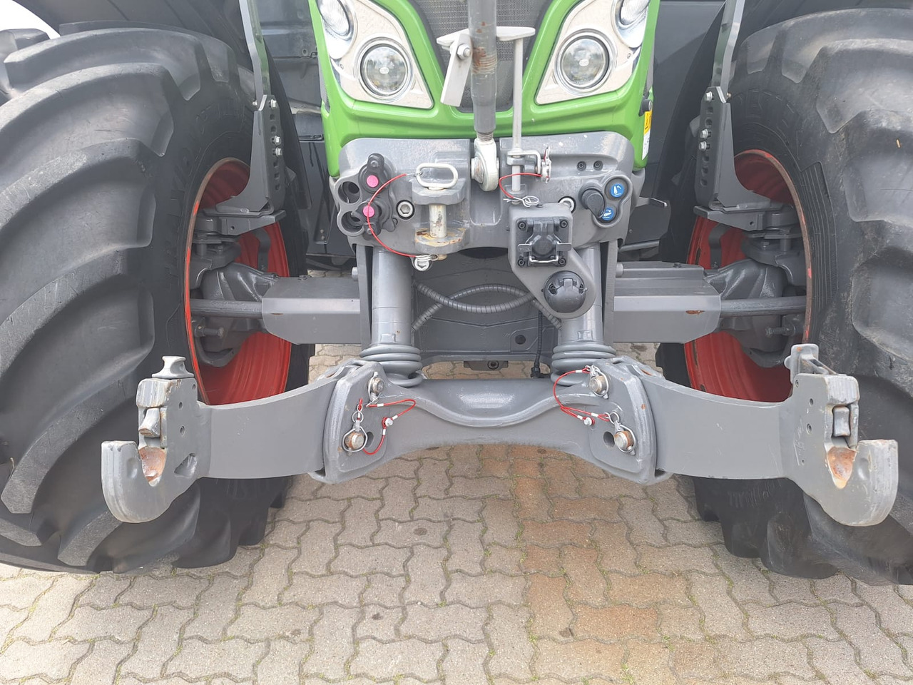 Cho thuê Fendt 724 Vario Gen6 Profi Setting2 Fendt 724 Vario Gen6 Profi Setting2: hình 16 Cho thuê Fendt 724 Vario Gen6 Profi Setting2 Fendt 724 Vario Gen6 Profi Setting2: hình 16