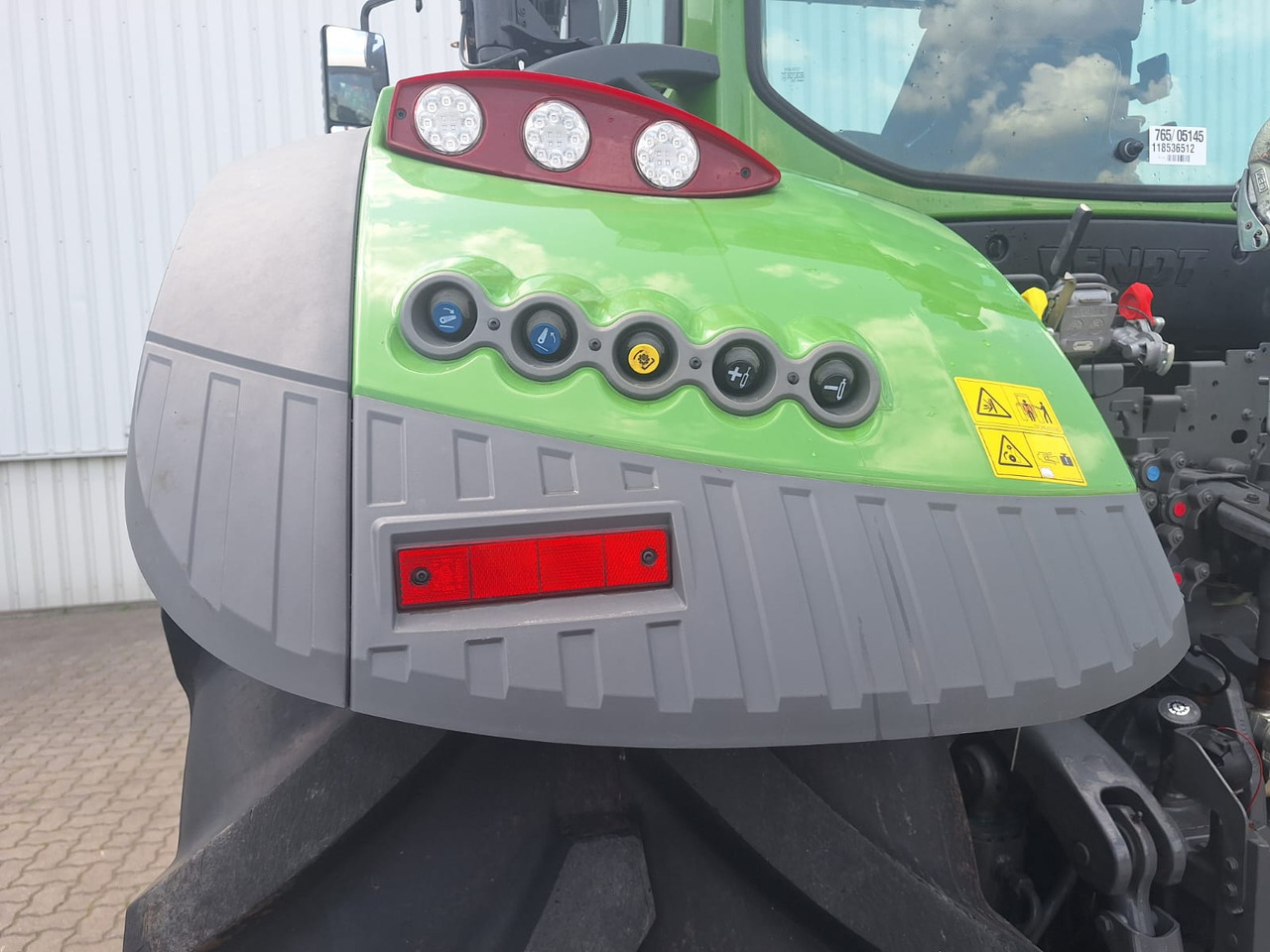 Cho thuê Fendt 724 Vario Gen6 Profi Setting2 Fendt 724 Vario Gen6 Profi Setting2: hình 9 Cho thuê Fendt 724 Vario Gen6 Profi Setting2 Fendt 724 Vario Gen6 Profi Setting2: hình 9