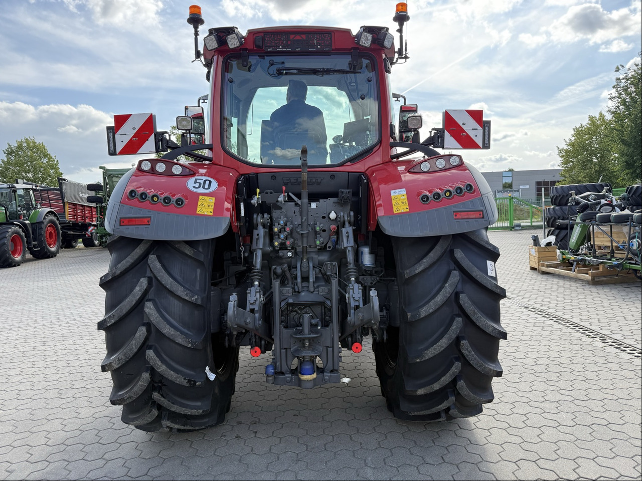Fendt 724 Vario Gen6 ProfiPlus - Máy cày: hình 2 Fendt 724 Vario Gen6 ProfiPlus - Máy cày: hình 2