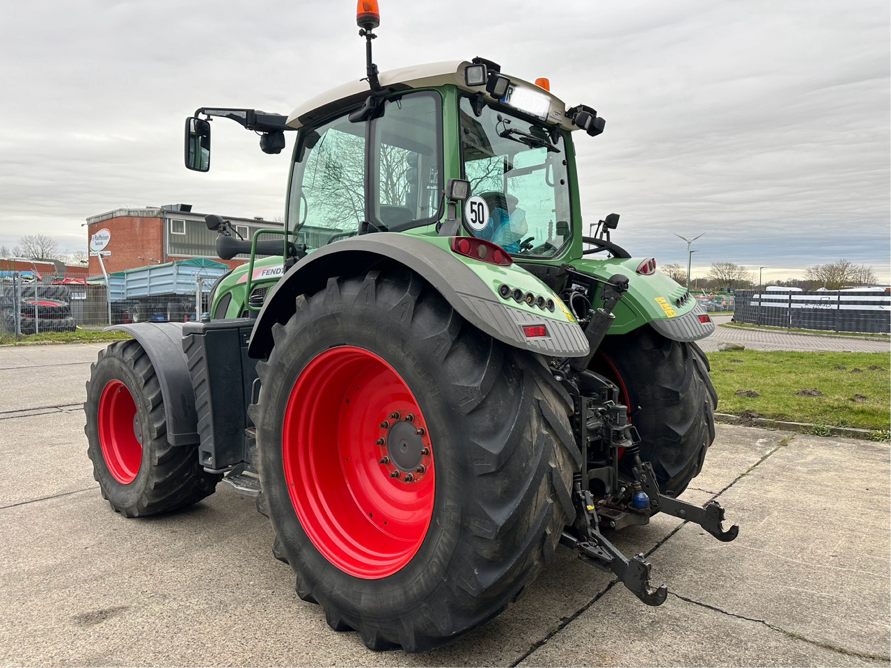 Fendt 724 Vario S4 Profi Plus - Máy cày: hình 2 Fendt 724 Vario S4 Profi Plus - Máy cày: hình 2