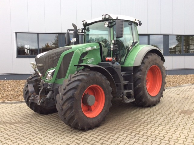 Fendt 824 Vario S4 Profi - Máy cày: hình 1 Fendt 824 Vario S4 Profi - Máy cày: hình 1
