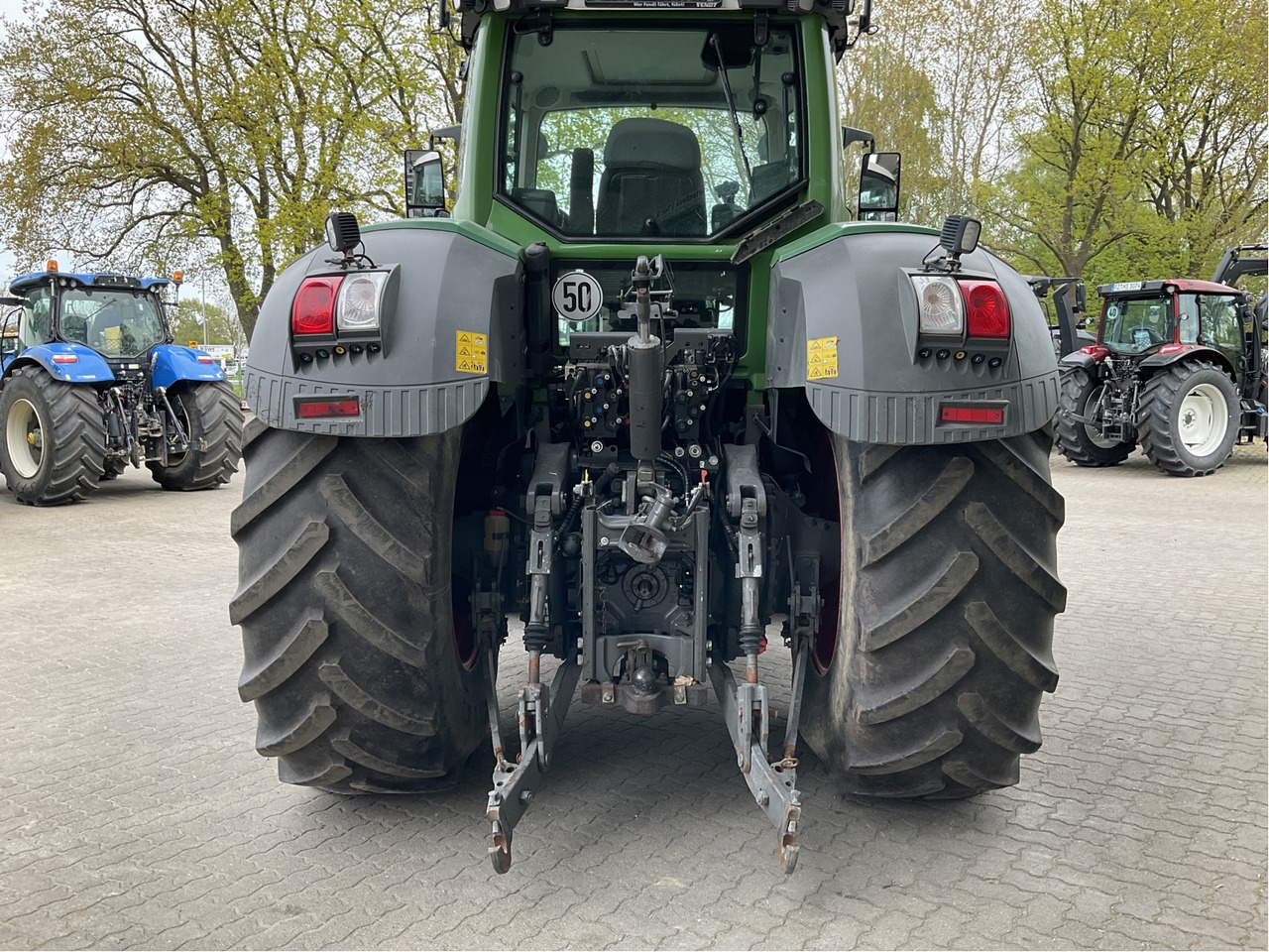 Fendt 826 Vario S4 - Máy cày: hình 5 Fendt 826 Vario S4 - Máy cày: hình 5