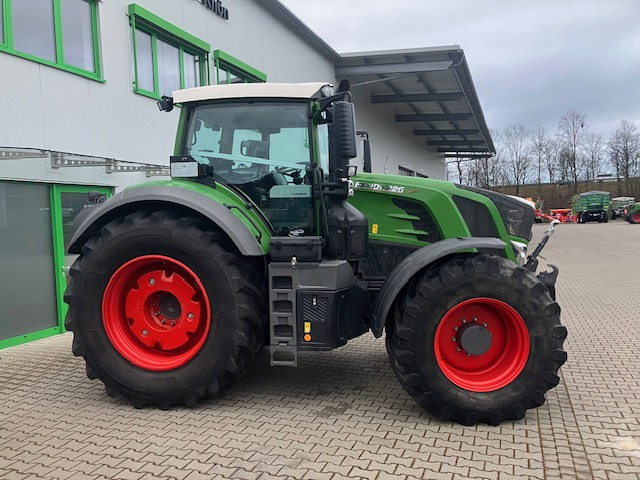 Fendt 826 Vario S4 Profi - Máy cày: hình 5 Fendt 826 Vario S4 Profi - Máy cày: hình 5