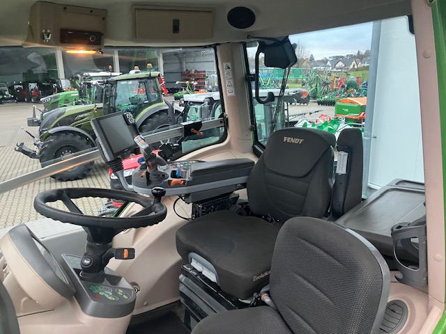 Fendt 826 Vario S4 Profi - Máy cày: hình 3 Fendt 826 Vario S4 Profi - Máy cày: hình 3