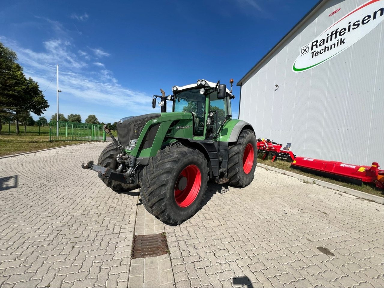 Fendt 828 Vario - Máy cày: hình 1 Fendt 828 Vario - Máy cày: hình 1