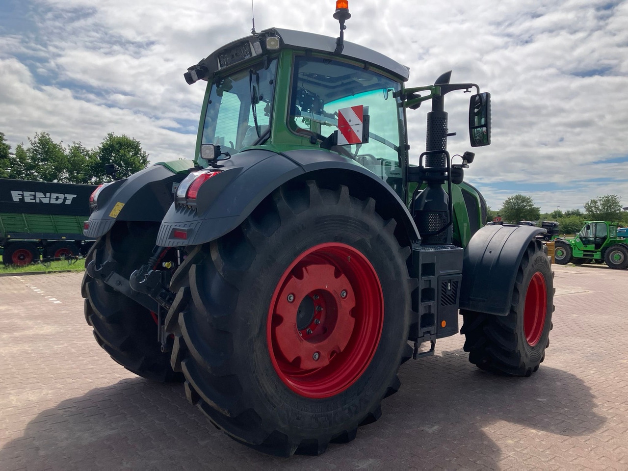 Fendt 828 Vario S4 Profi Plus - Máy cày: hình 5 Fendt 828 Vario S4 Profi Plus - Máy cày: hình 5