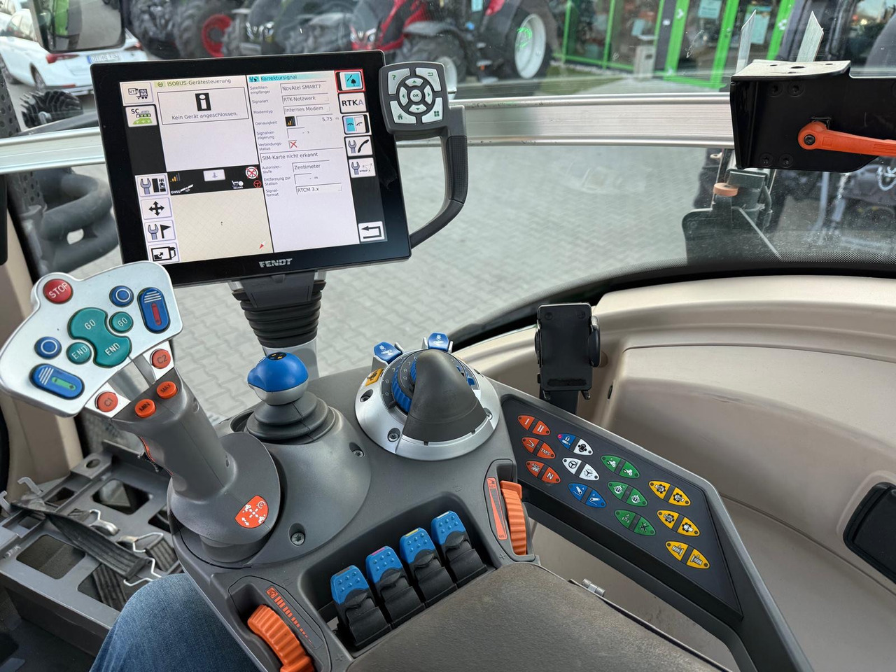 Fendt 828 Vario S4 ProfiPlus - Máy cày: hình 2 Fendt 828 Vario S4 ProfiPlus - Máy cày: hình 2