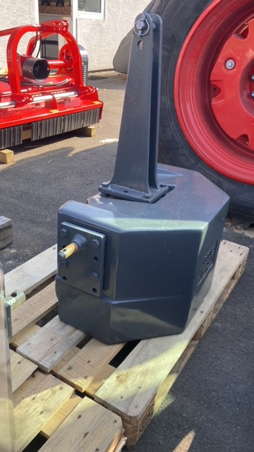 Fendt Belastungsgewicht 870 kg - Máy cày: hình 3 Fendt Belastungsgewicht 870 kg - Máy cày: hình 3