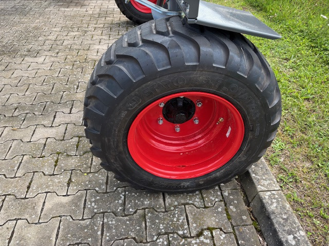Fendt Former 860 C PRO - Dàn trải/ Cào: hình 3 Fendt Former 860 C PRO - Dàn trải/ Cào: hình 3