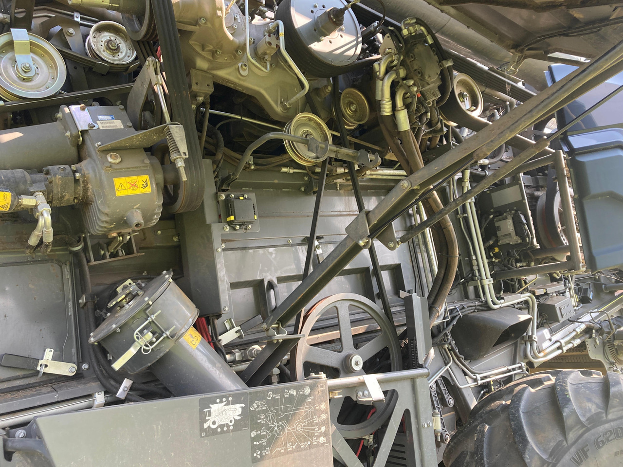 Fendt Ideal 8T - Máy gặt đập: hình 4 Fendt Ideal 8T - Máy gặt đập: hình 4