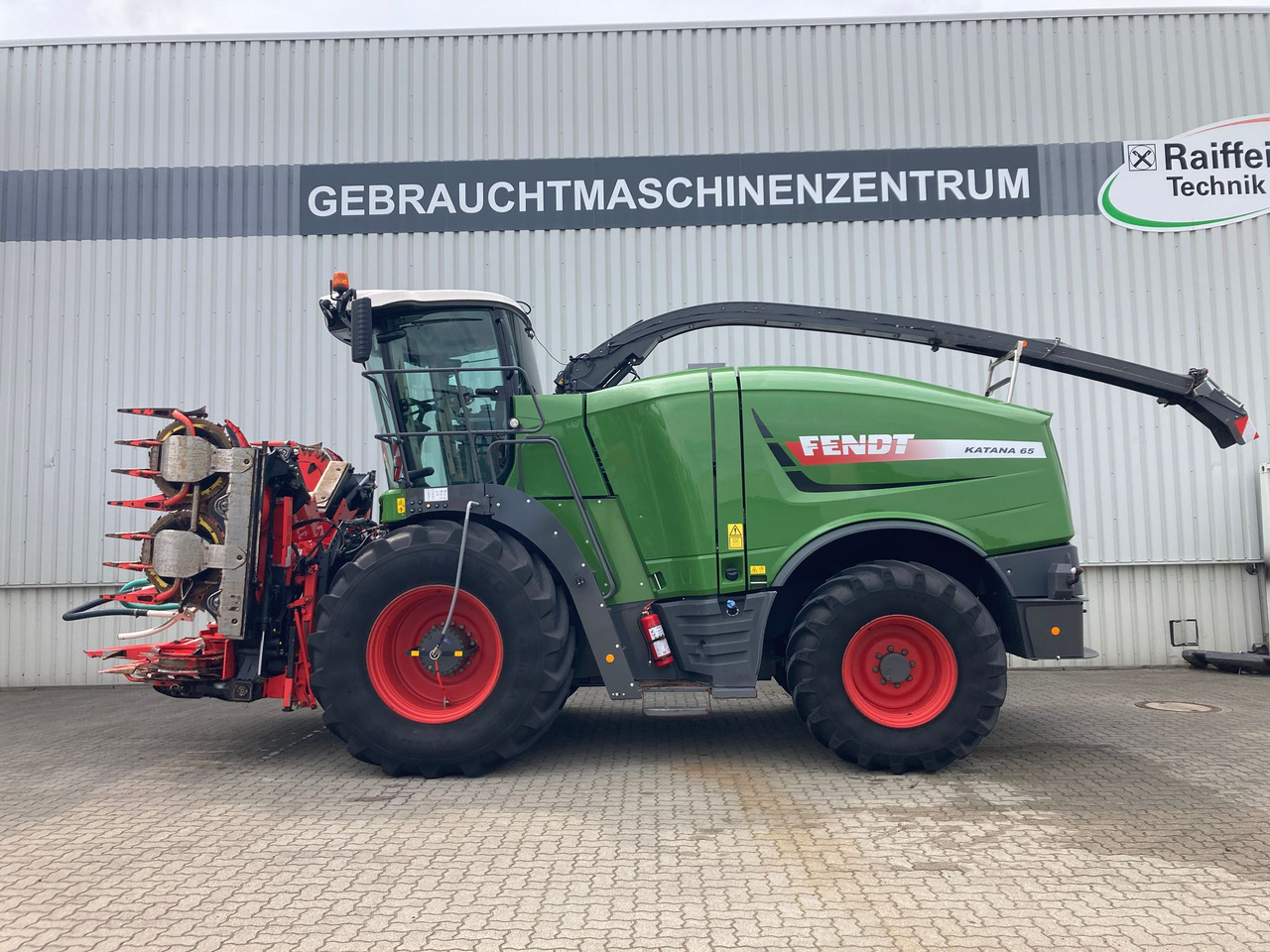 Fendt Katana 65 S4 - Máy gặt: hình 1 Fendt Katana 65 S4 - Máy gặt: hình 1