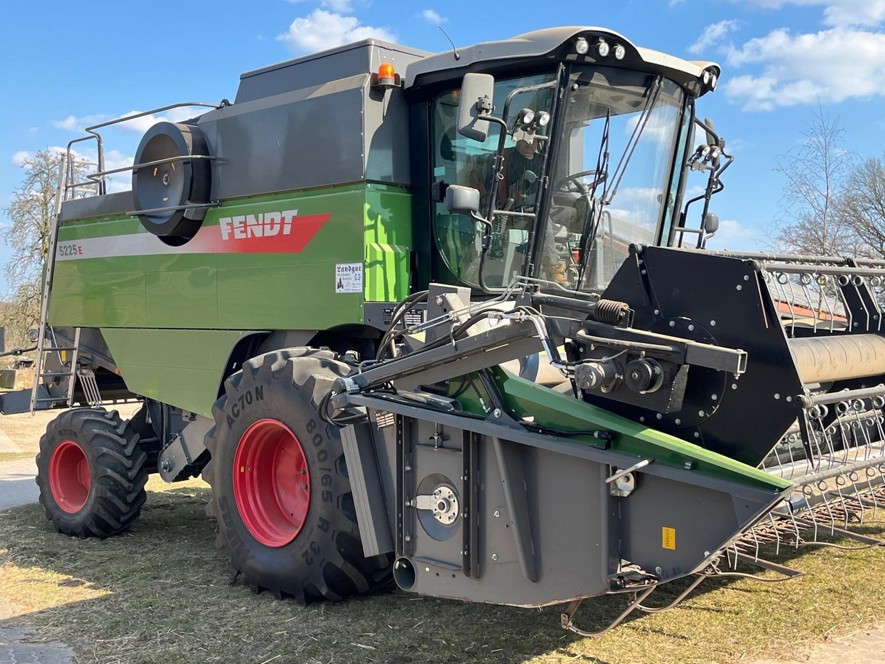 Fendt Mähdrescher 5225 E - Máy gặt đập: hình 4 Fendt Mähdrescher 5225 E - Máy gặt đập: hình 4