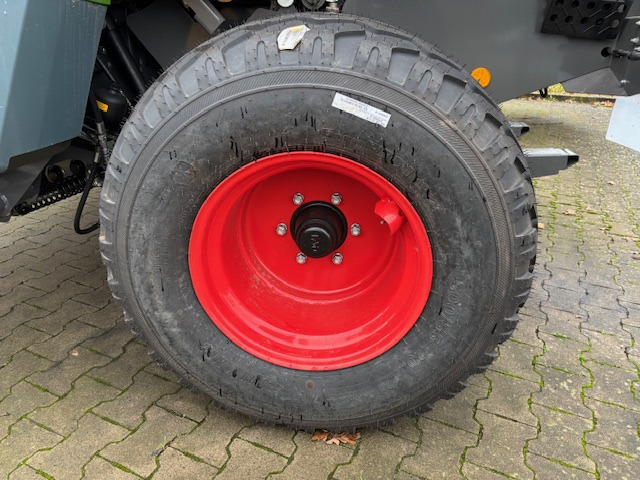 Fendt Rotana 130 F - 25 Messer - - Trang thiết bị dàn trải: hình 3 Fendt Rotana 130 F - 25 Messer - - Trang thiết bị dàn trải: hình 3