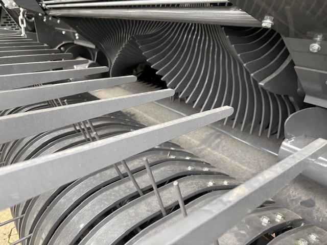 Fendt Rotana 130 F - 25 Messer - - Trang thiết bị dàn trải: hình 2 Fendt Rotana 130 F - 25 Messer - - Trang thiết bị dàn trải: hình 2