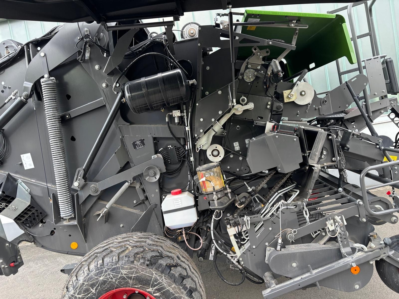 Fendt Rotana 160 V Xtra - 25 Messer - Trang thiết bị dàn trải: hình 2 Fendt Rotana 160 V Xtra - 25 Messer - Trang thiết bị dàn trải: hình 2