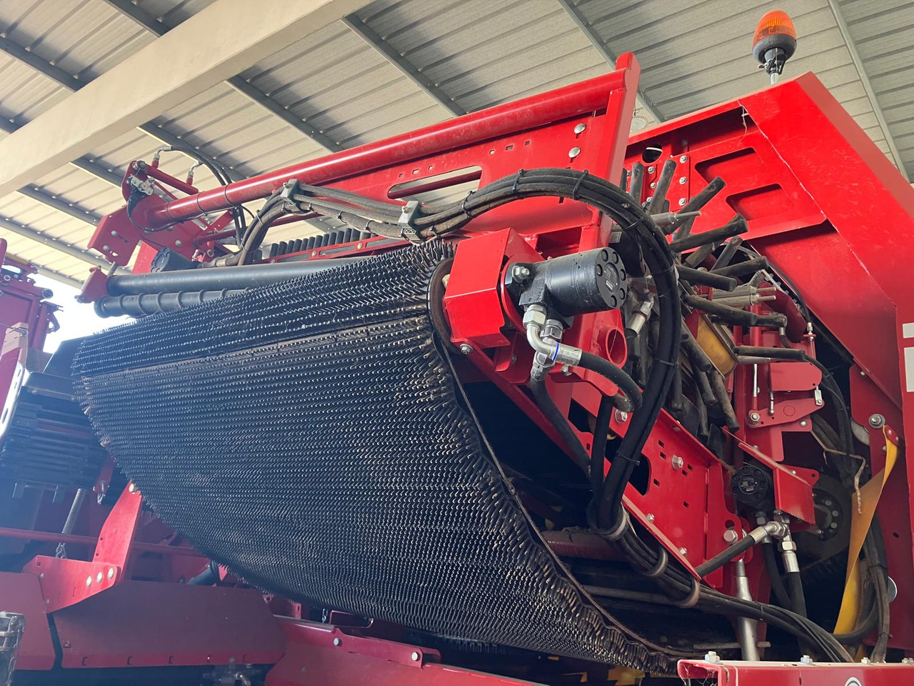 Grimme Kartoffelroder SE 260 - Máy gặt: hình 3 Grimme Kartoffelroder SE 260 - Máy gặt: hình 3