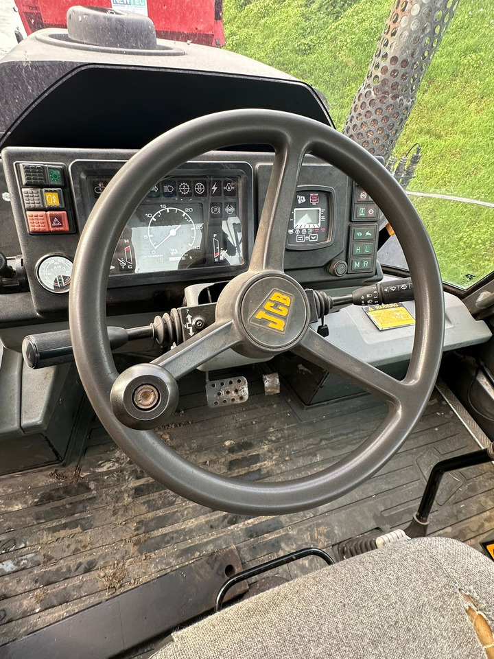 JCB Fastrac - Máy cày: hình 2 JCB Fastrac - Máy cày: hình 2