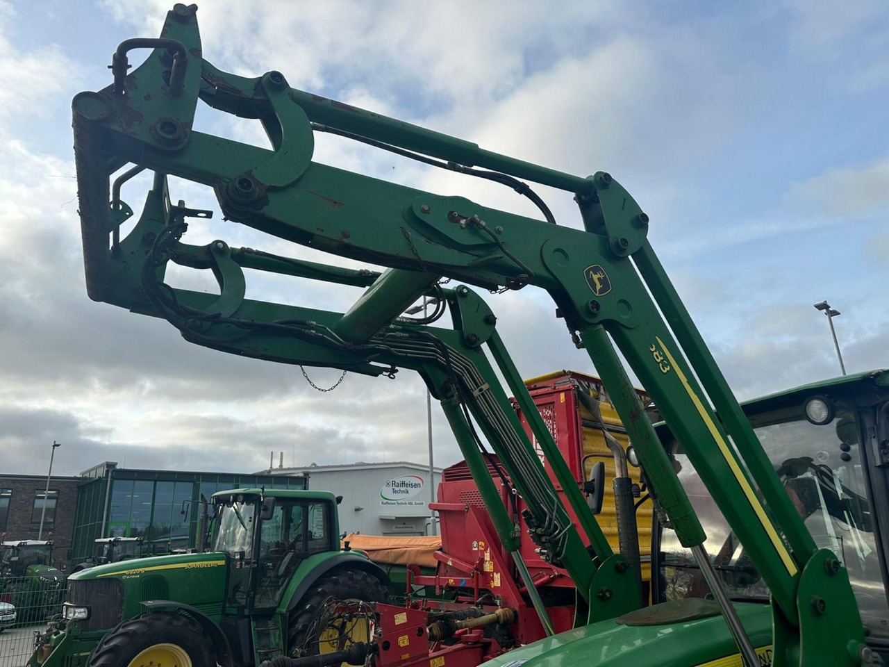 John Deere 5100 R - Máy cày: hình 5 John Deere 5100 R - Máy cày: hình 5