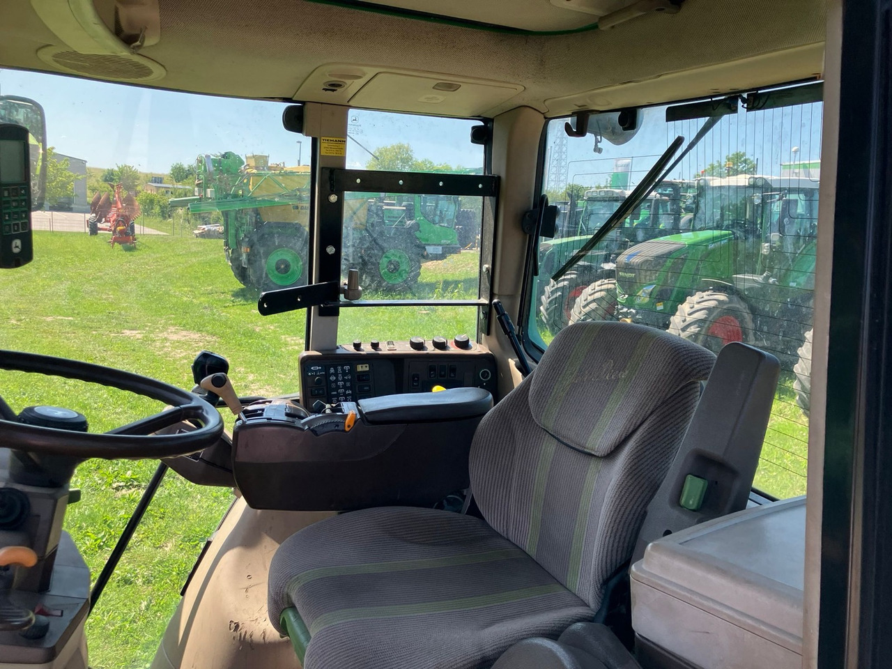 John Deere 6920S AutoPower - Máy cày: hình 2 John Deere 6920S AutoPower - Máy cày: hình 2