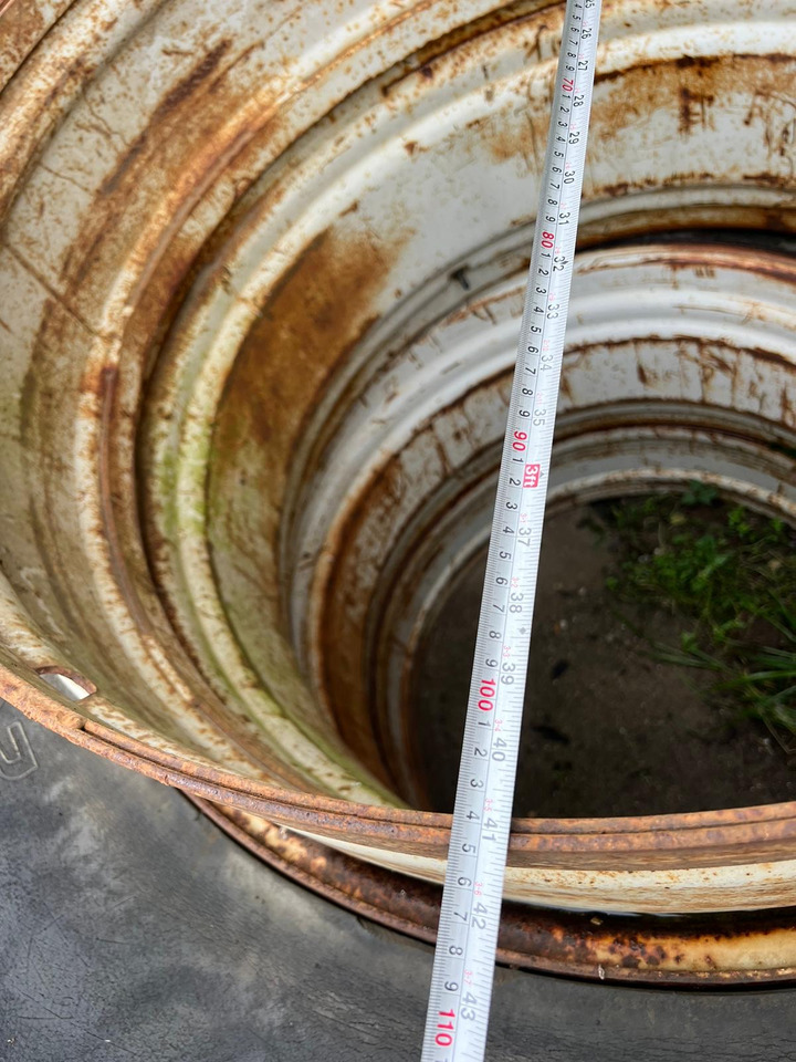 Kleber Zwillinge 20.8 R38 - Lốp và vành: hình 2 Kleber Zwillinge 20.8 R38 - Lốp và vành: hình 2