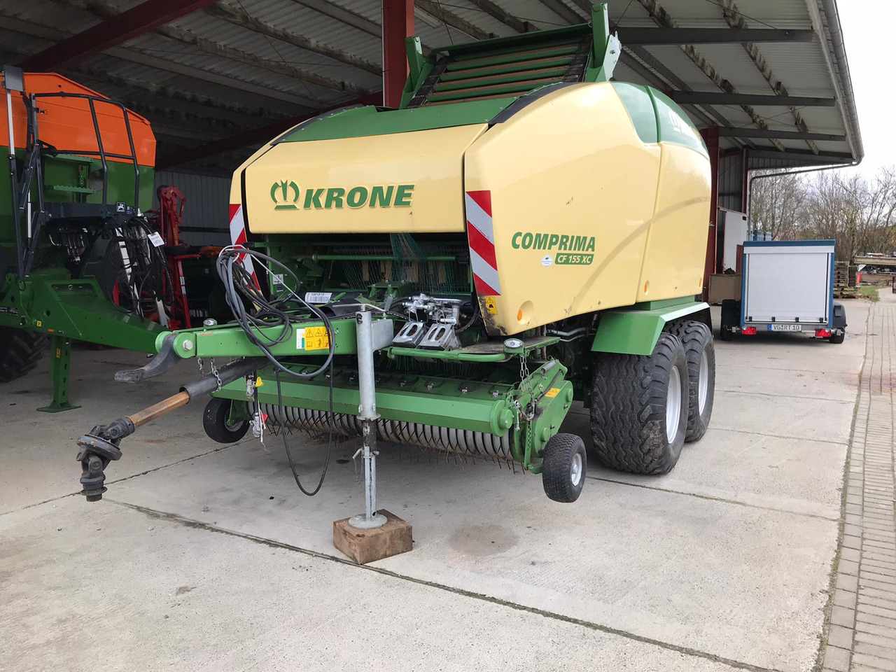 Krone Comprima CF 155 XC - Trang thiết bị dàn trải: hình 1 Krone Comprima CF 155 XC - Trang thiết bị dàn trải: hình 1